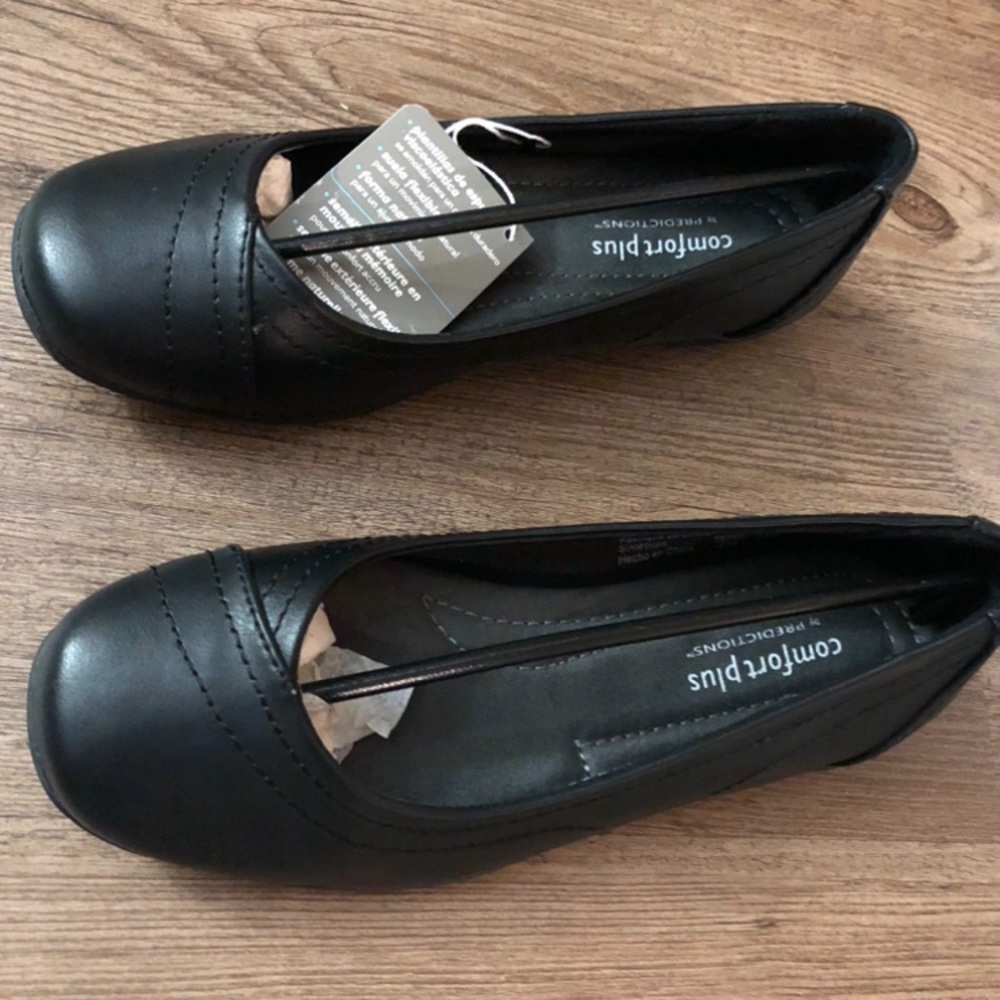 Brand New Comfort Plus Women’s 5W shoes
